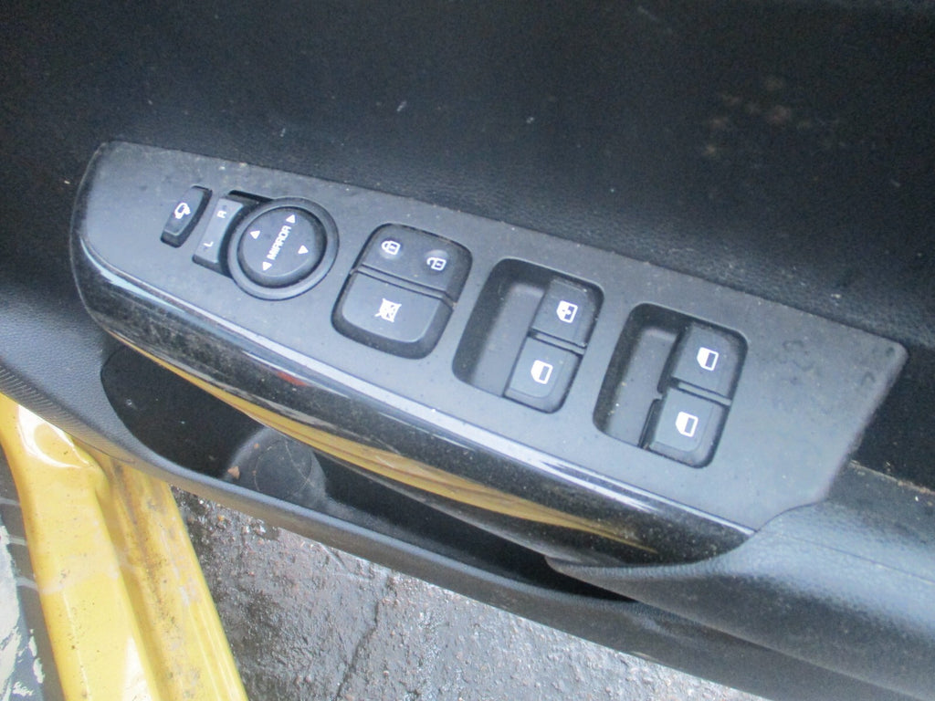 2023 KIA PICANTO MK3 JA OSF DRIVER SIDE FRONT POWERFOLD WINDOW CONTROL SWITCH