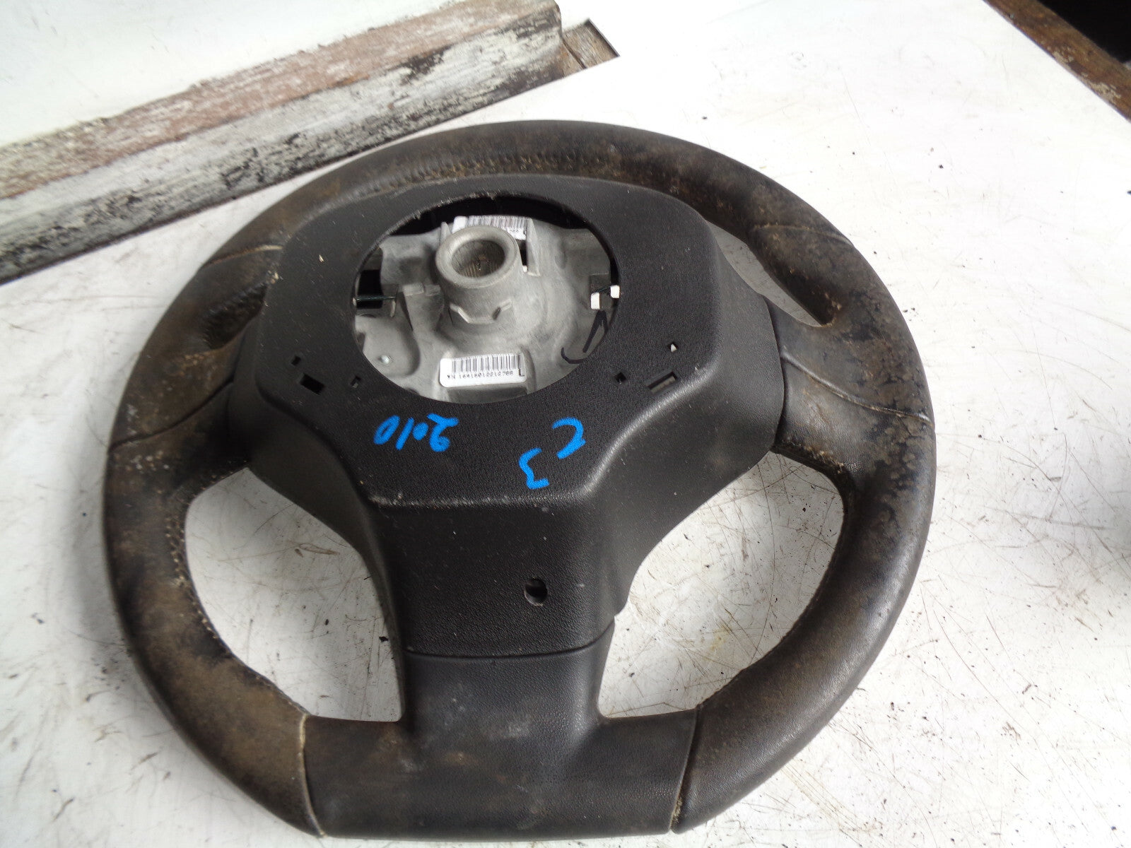 CITROEN C3 MK2 2010 3 SPOKE BLACK STEERING WHEEL 96842235ZD