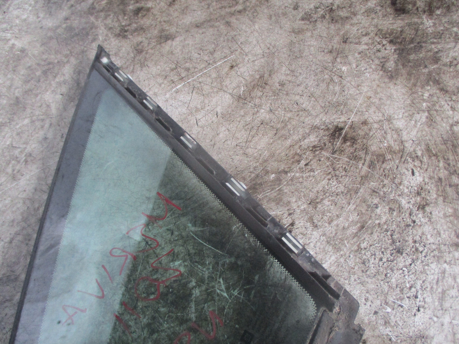 VAUXHALL MERIVA 2011 NSF PASSENGER SIDE FRONT QUARTER WINDOW GLASS