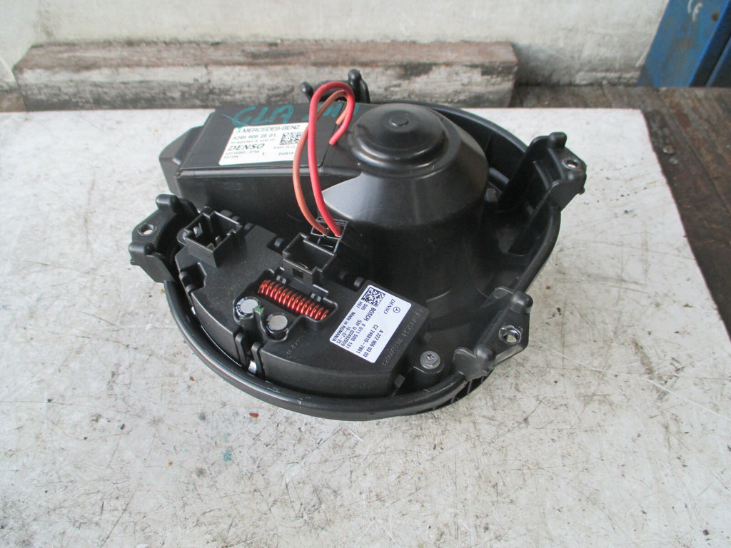 MERCEDES GLA MK1 X156 2019 HEATER BLOWER MOTOR UNIT A2469062501
