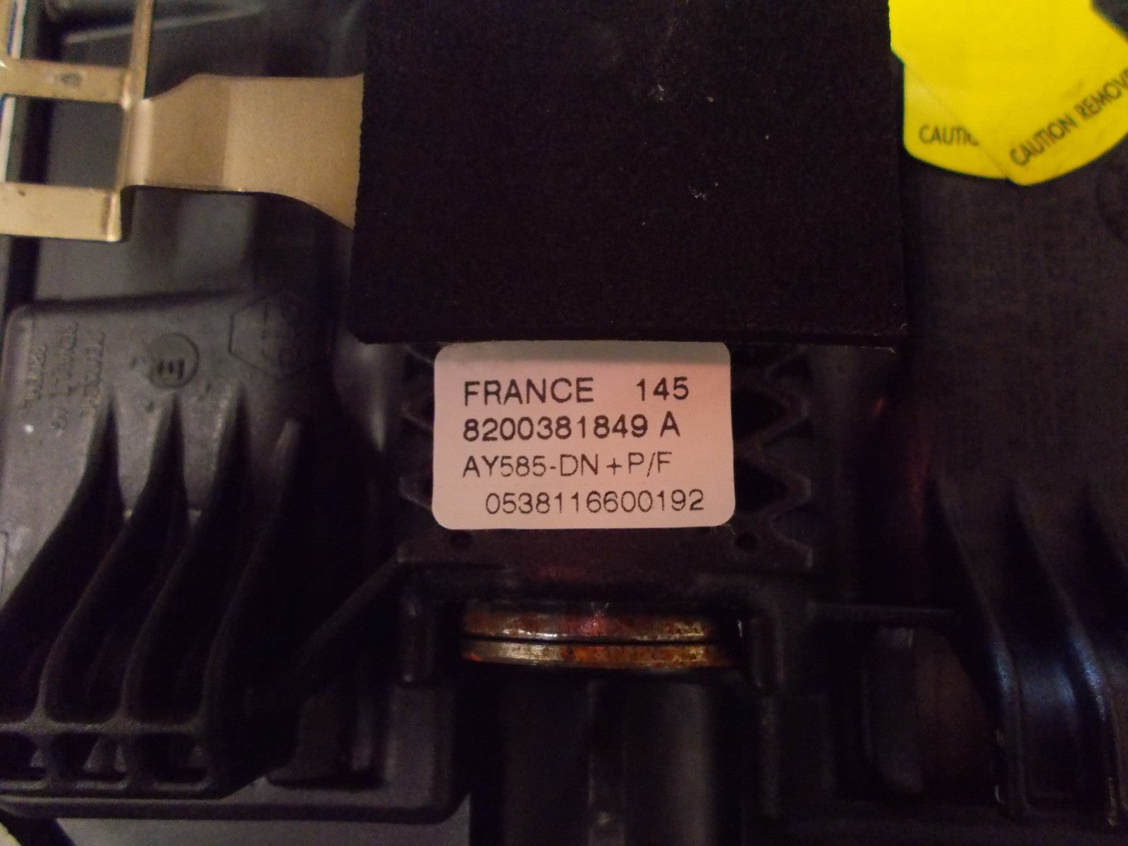 RENAULT MEGANE 2006 MK2 STEERING WHEEL AIRBAG 8200381849A