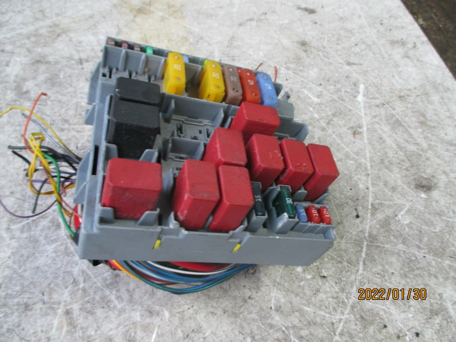 FIAT 500 2012 MK1 1.2 PETROL FUSE BOX 51905216