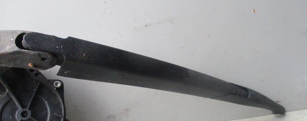 CITROEN C2 2004 REAR WINDOW WIPER MOTOR WITH WIPER ARM 9683557580