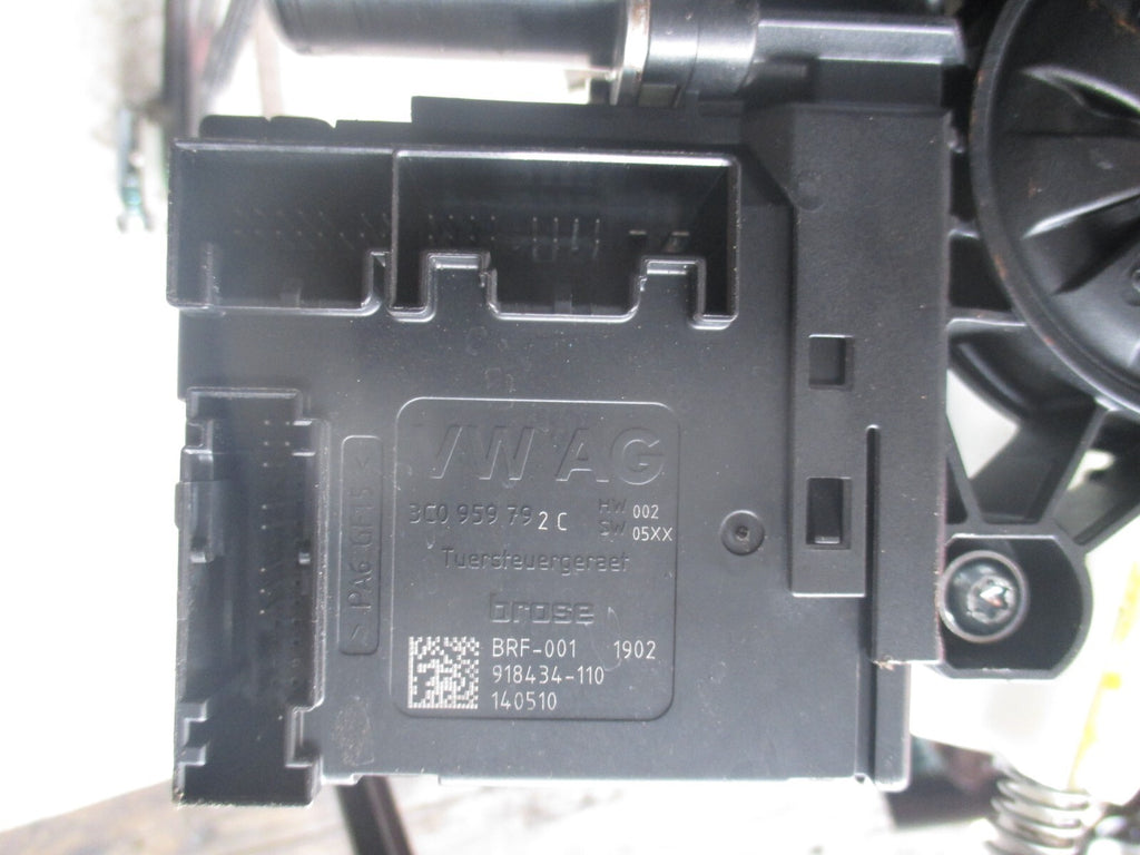 VW VOLKSWAGEN PASSAT B7 2014 NSF PASSENGER SIDE FRONT WINDOW MOTOR REGULATOR