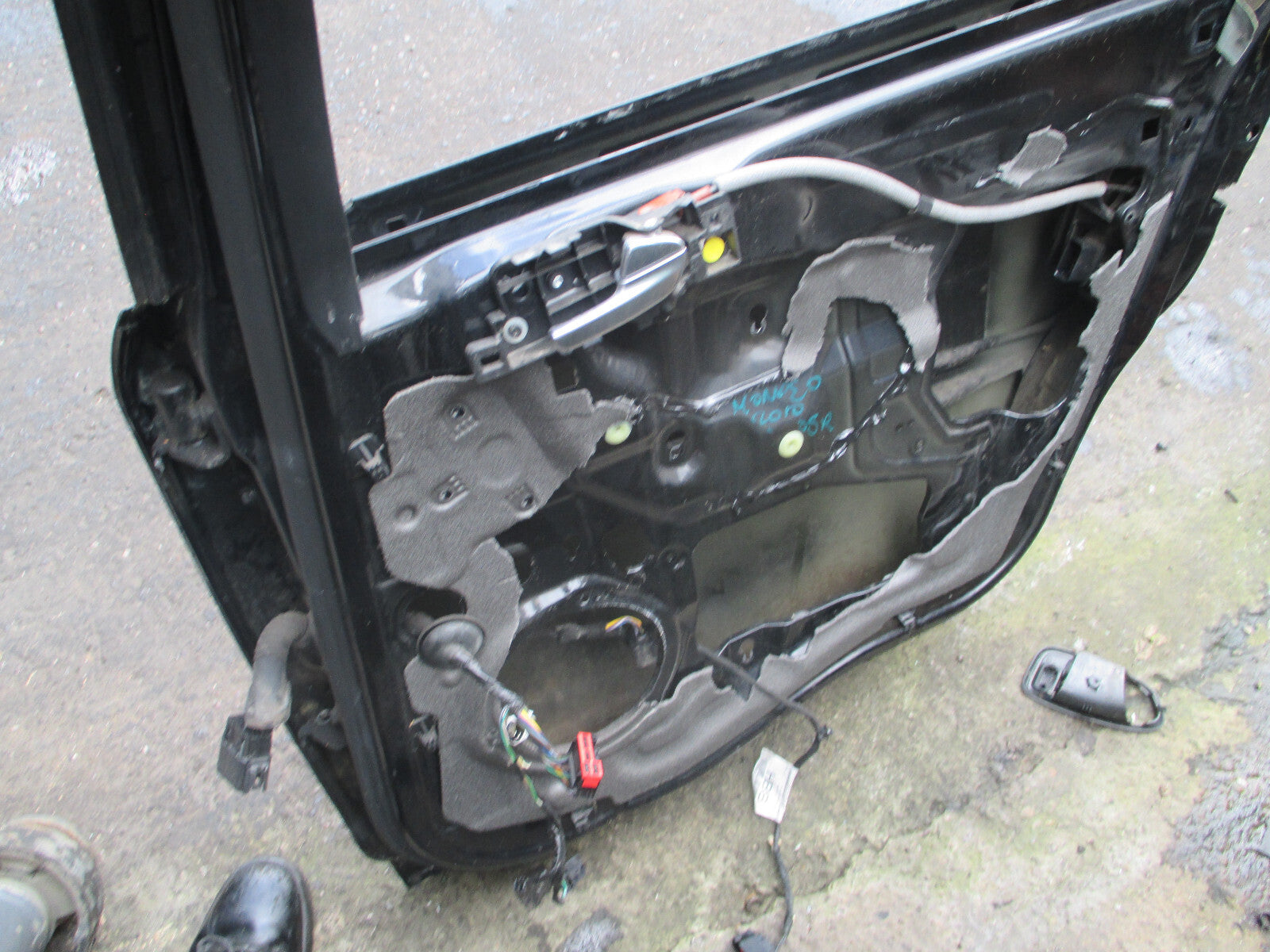 FORD MONDEO MK4 2010 OSR DRIVER SIDE REAR BARE DOOR SHELL BLACK PARTNER