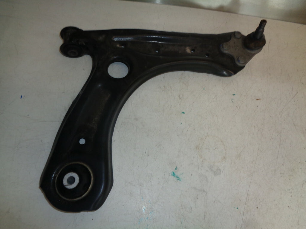 SKODA FABIA 2020 MK3 1.0 PETROL OS DRIVER SIDE FRONT WISHBONE ARM 6R0407152F