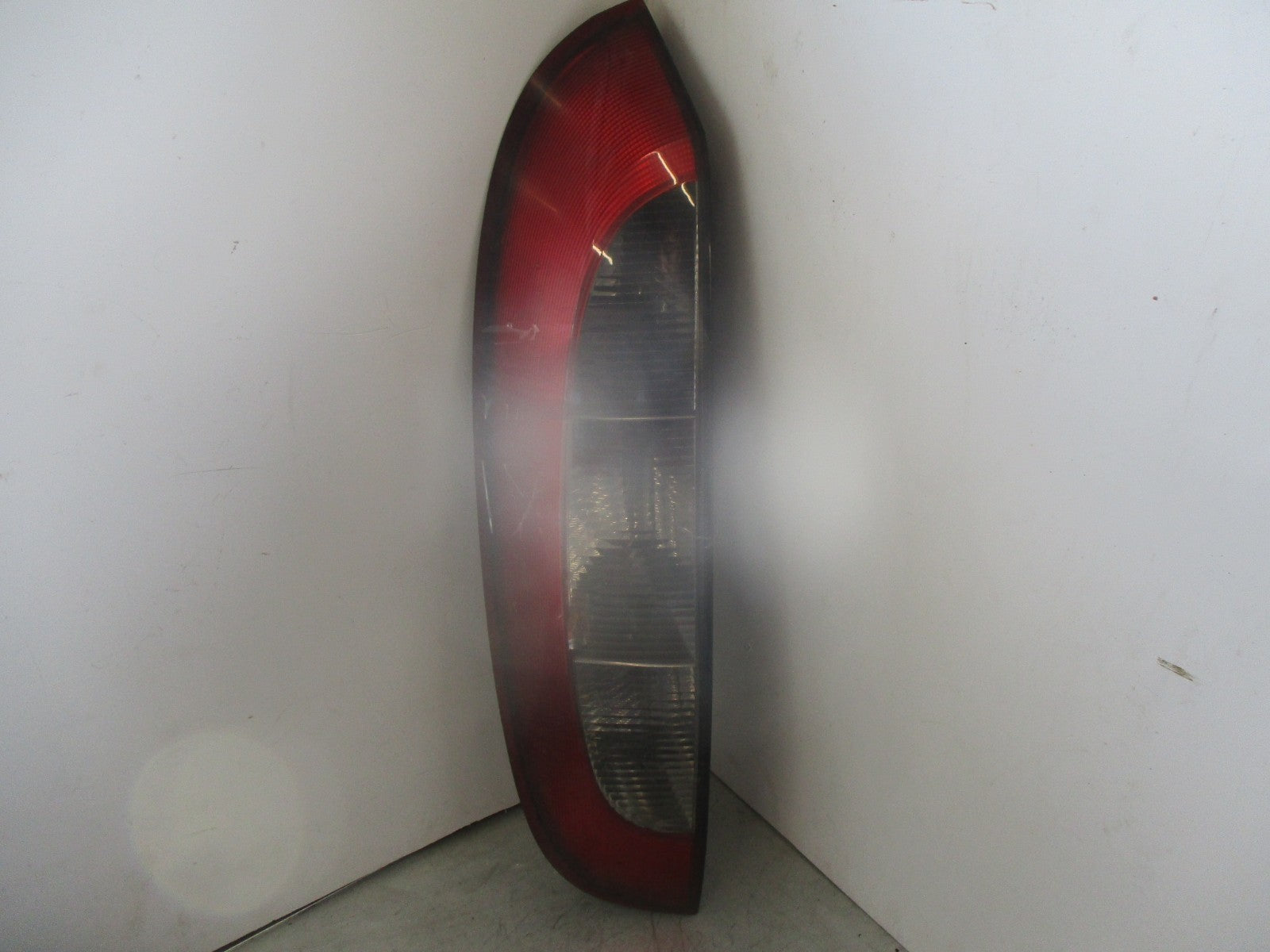 2002 VAUXHALL CORSA C NSR PASSENGER SIDE REAR LIGHT TAIL LIGHT 09114336