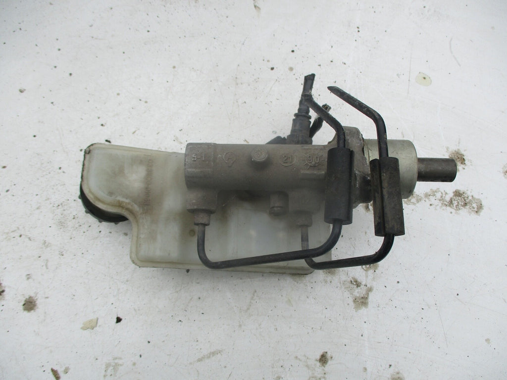 FORD FOCUS MK2 BRAKE MASTER CYLINDER 0335089104