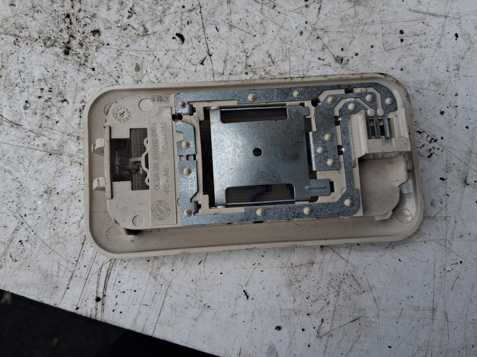 2015 FIAT 500 LOUNGE INTERIOR ROOF READING FRONT COURTESY LIGHT 735244962