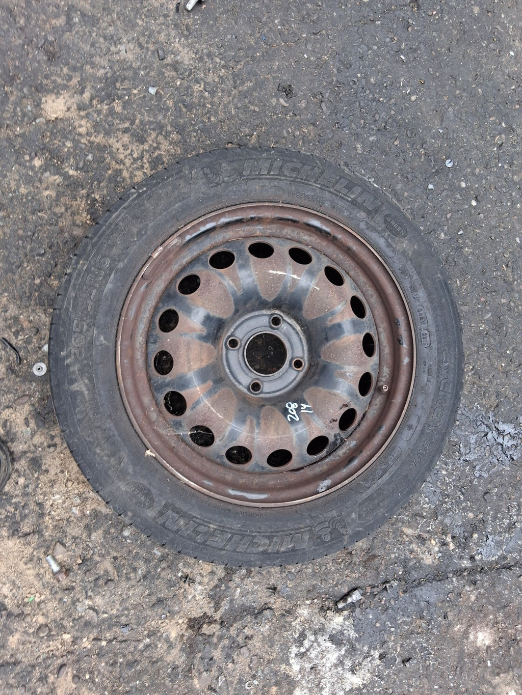 2014 PEUGEOT 208 MK1 15 INCH STEEL WHEEL WITH TYRE 185/65R15 REF 3