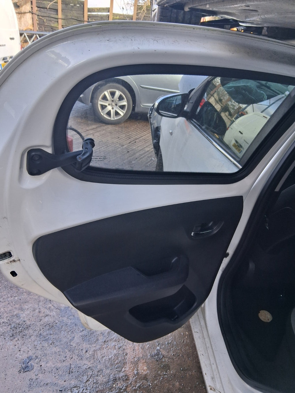 2018 CITROEN C1 MK2 NSR PASSENGER SIDE REAR COMPLETE DOOR LIPIZAN WHITE KWD