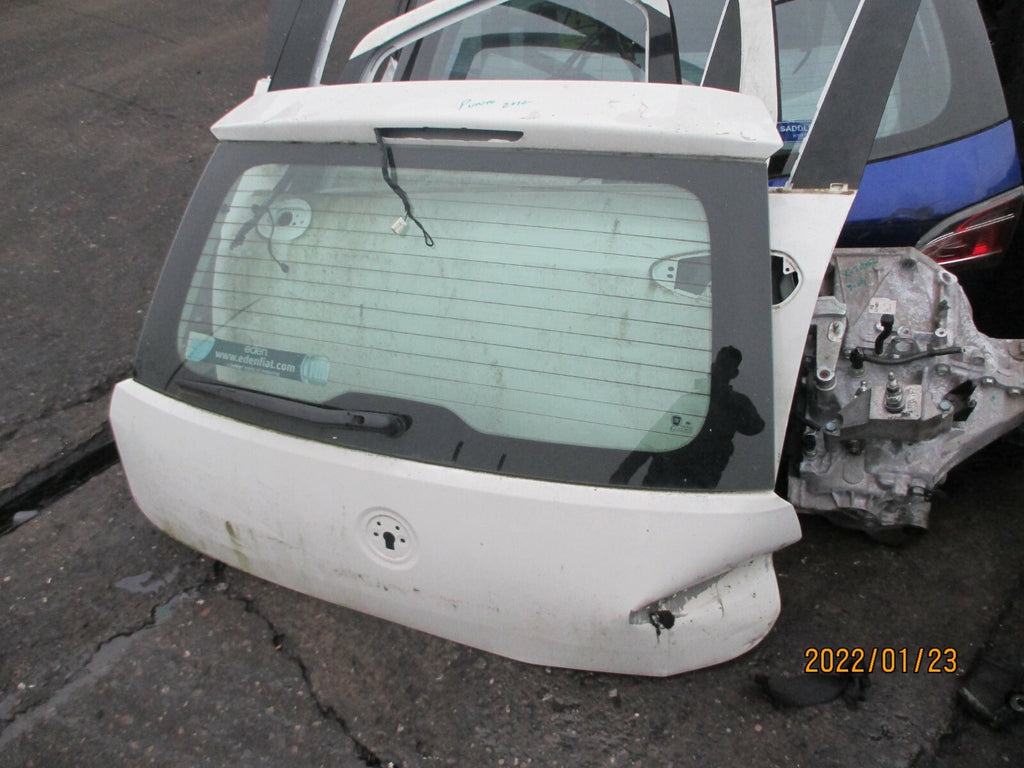 FIAT PUNTO 2012 MK3 REAR BOOTLID TAILGATE BOOT DAMAGED GLASS