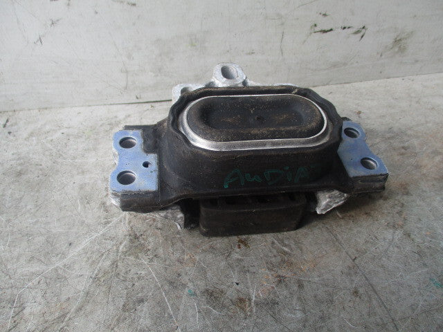 2015 AUDI Q3 8U NSF PASSENGER SIDE ENGINE MOUNT 8J0199555