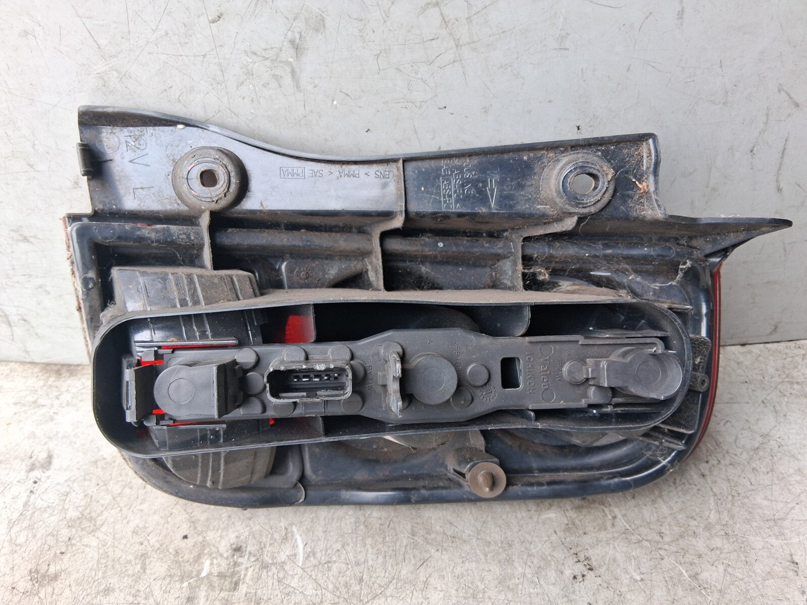 NISSAN MICRA 2006 K12 NSR PASSENGER SIDE REAR LEFT TAIL LIGHT