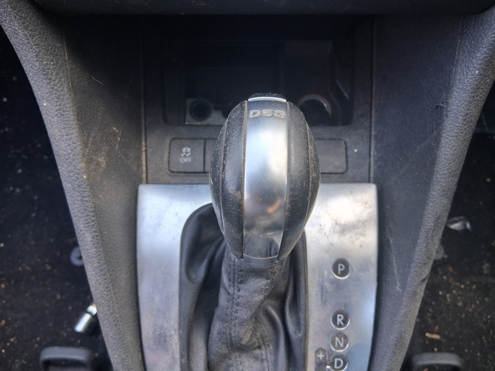 2012 VW VOLKSWAGEN GOLF MK6 DSG AUTO AUTOMATIC GEAR STICK GEAR SHIFTER