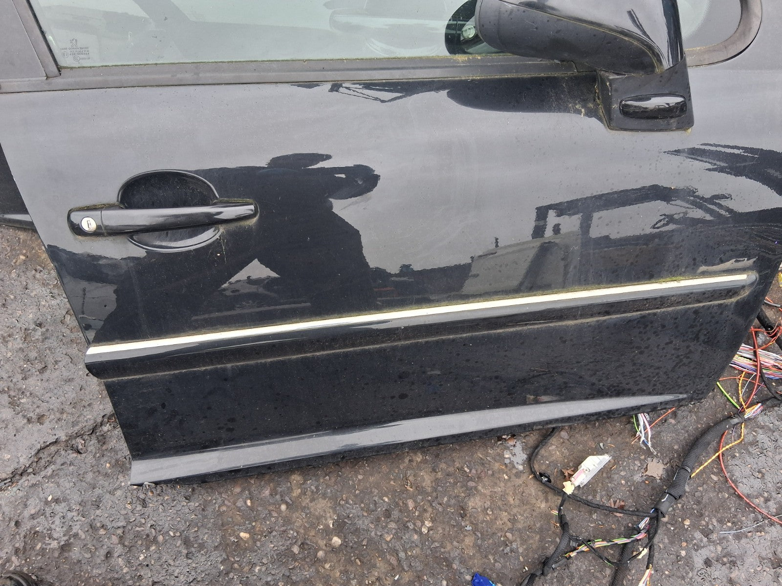 2012 PEUGEOT 207 OSF DRIVER SIDE FRONT RIGHT COMPLETE DOOR WITH WING MIRROR