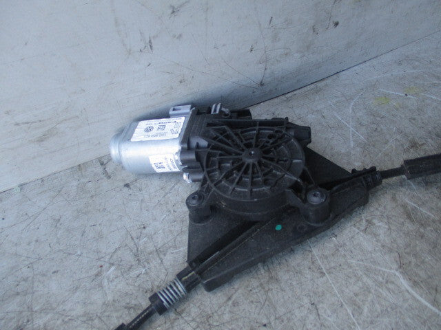 2015 VOLKSWAGEN UP OSF DRIVER SIDE WINDOW REGULATOR MOTOR
