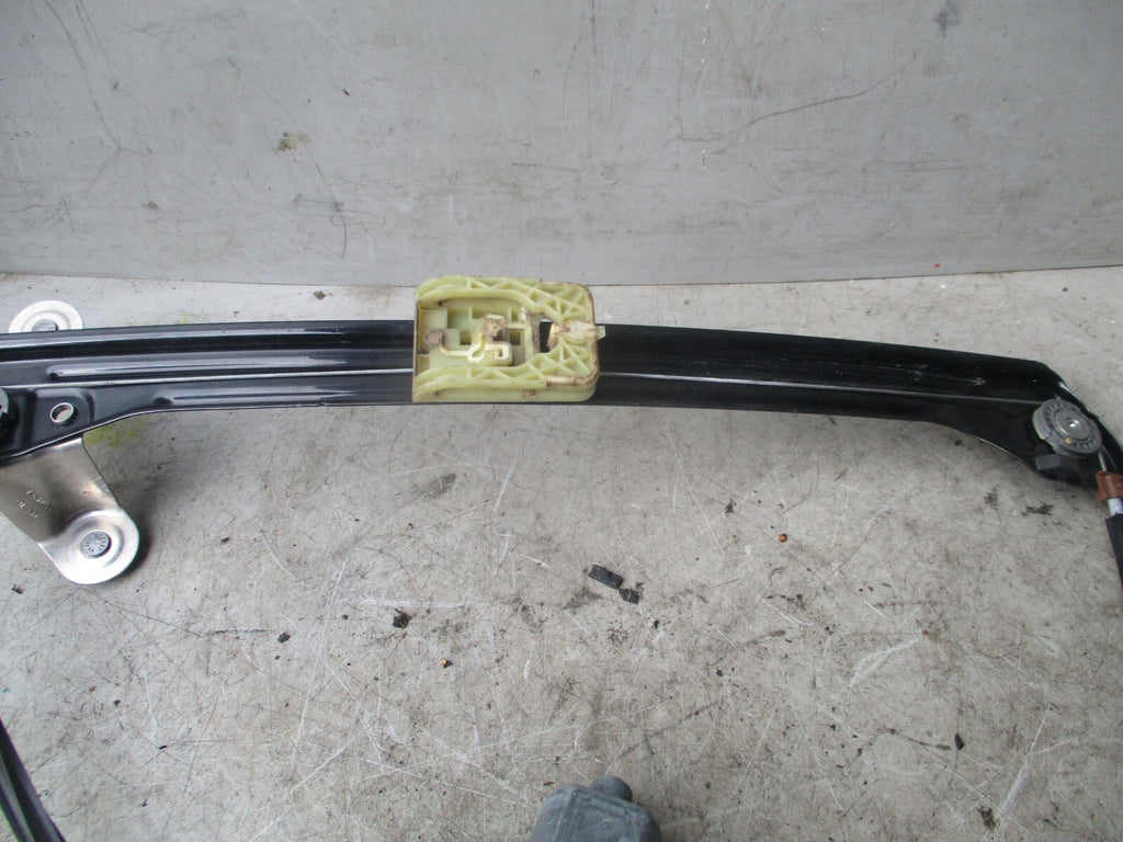2017 VW GOLF  WINDOW MOTOR & REGULATOR 5G4837461H