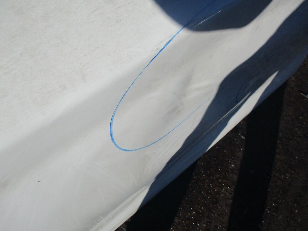 BMW 1 SERIES F21 3 DOOR NSF PASSENGER SIDE FRONT BARE DOOR WHITE (DAMAGED)