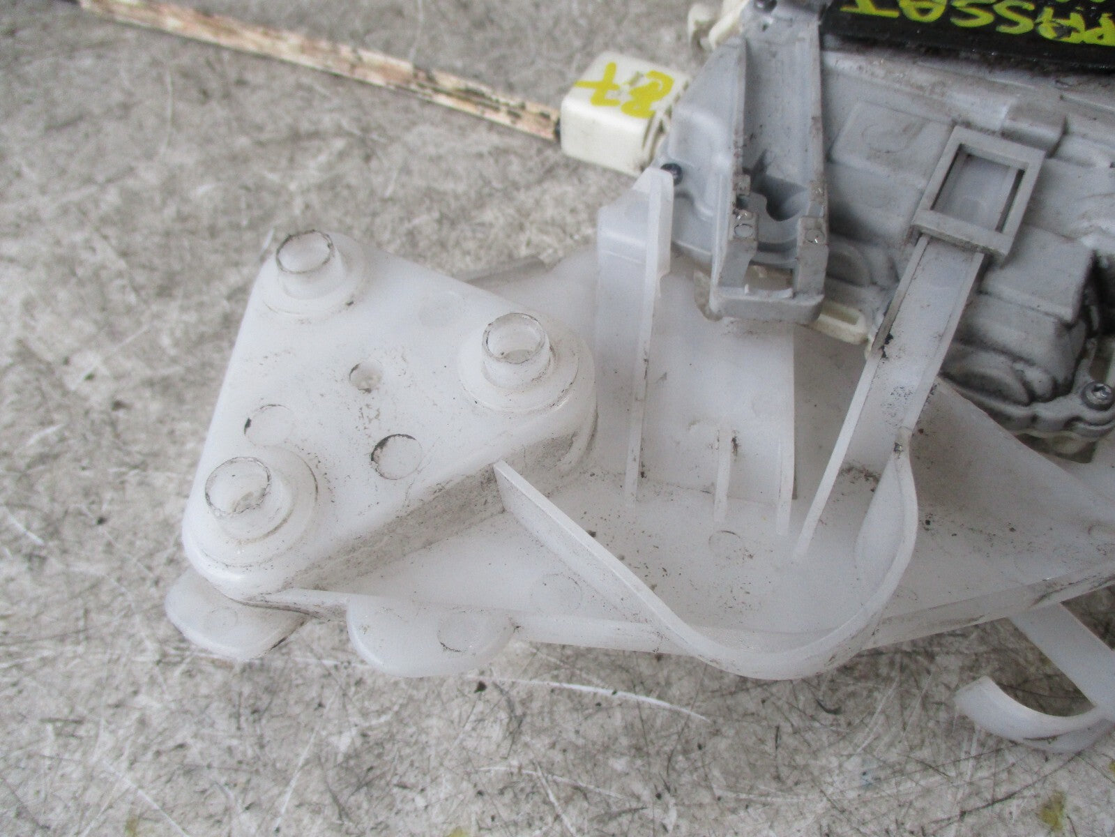 VW VOLKSWAGEN PASSAT B7 2014 NSR PASSENGER SIDE REAR DOOR LOCK 3C4839015A