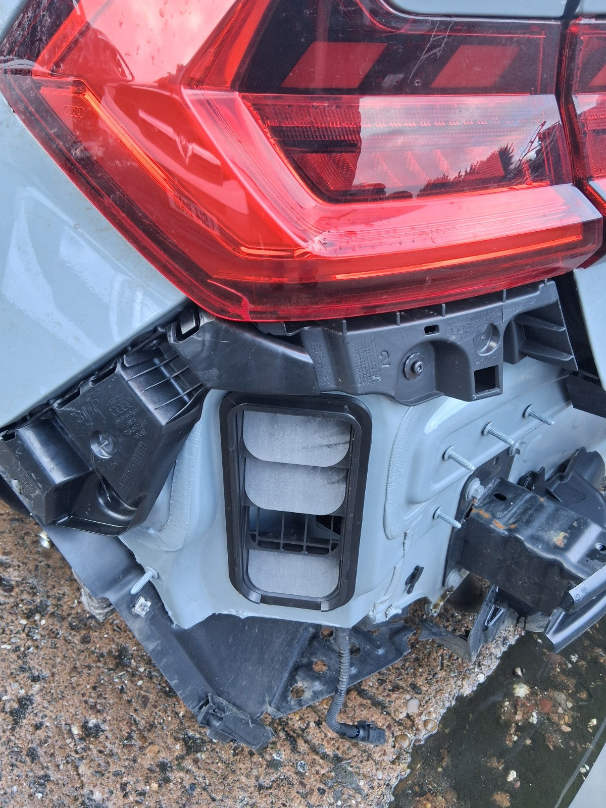 2025 AUDI A1 S LINE MK2 GB NSR PASSENGER SIDE REAR LEFT BUMPER BRACKET 82A807393