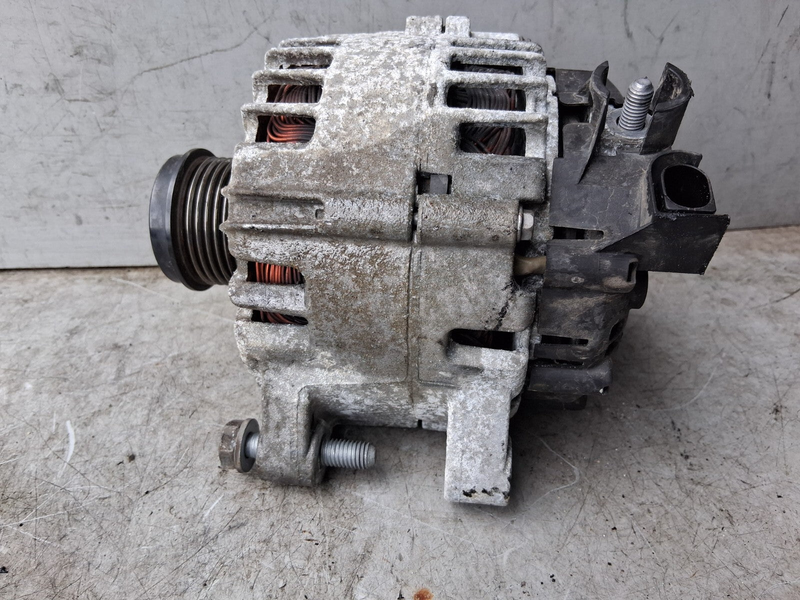 2013 FORD S MAX ALTERNATOR AV6N10300GC
