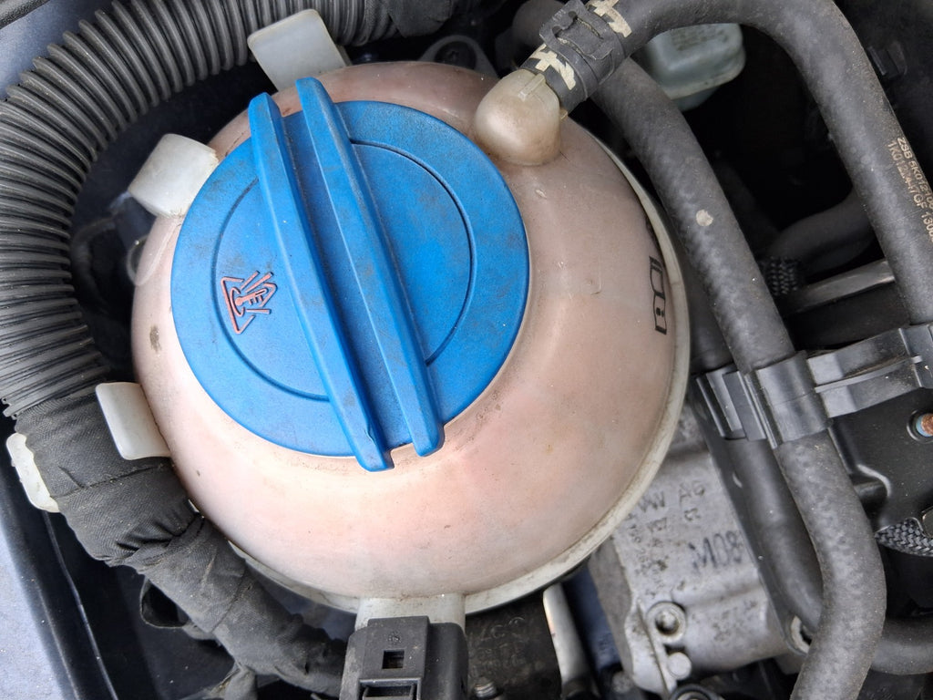 2014 VW VOLKSWAGEN PASSAT B7 1.9 DIESEL COOLANT WATER EXPANSION TANK RESERVOIR