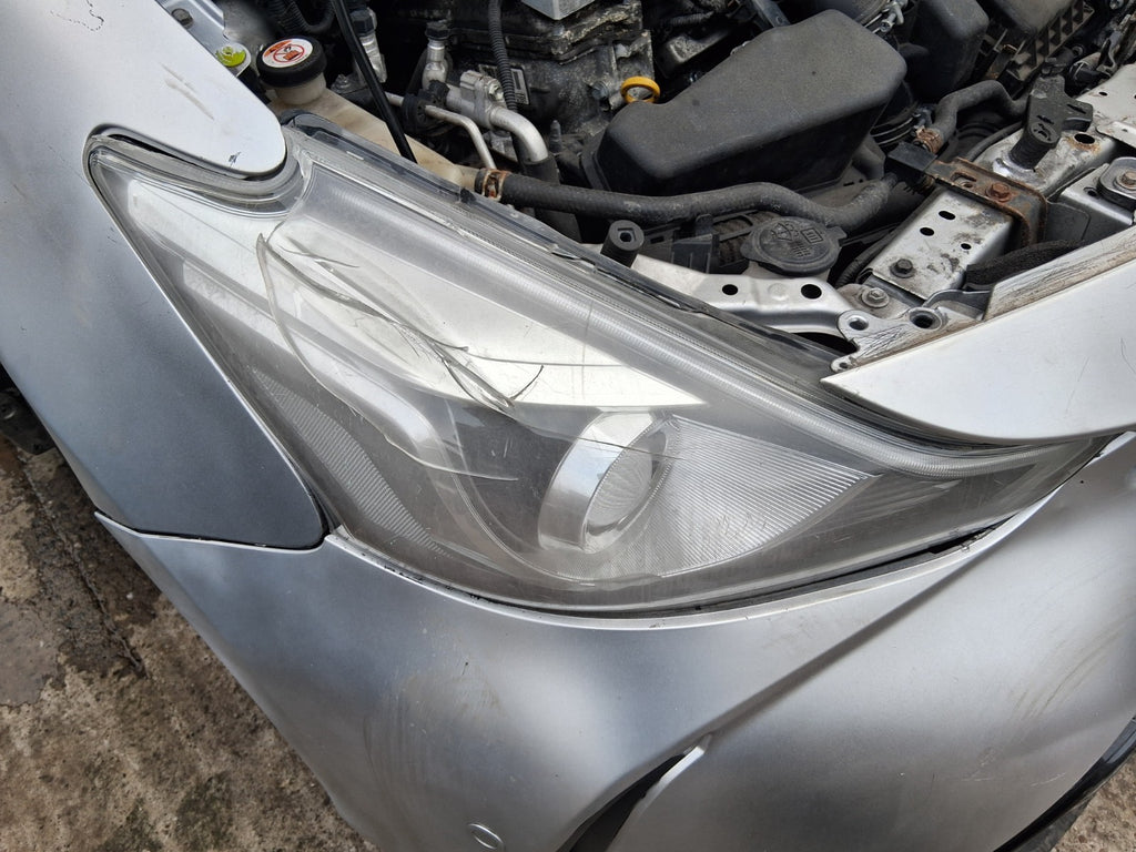 2018 TOYOTA PRIUS V PLUS XW40 OSF DRIVER SIDE FRONT RIGHT HEADLIGHT