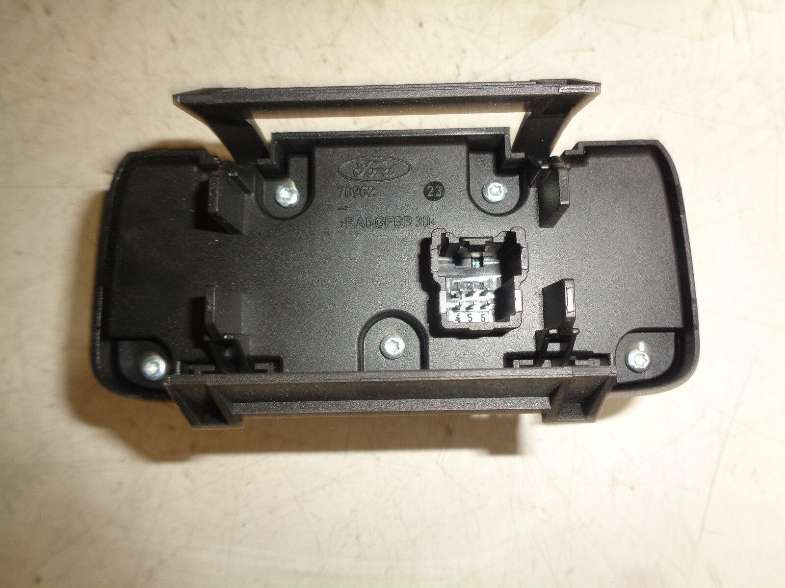 FORD MONDEO 2014 HEADLIGHT FRONT AND REAR FOG LIGHT SWITCH CONTROL 8G9T13A024AD