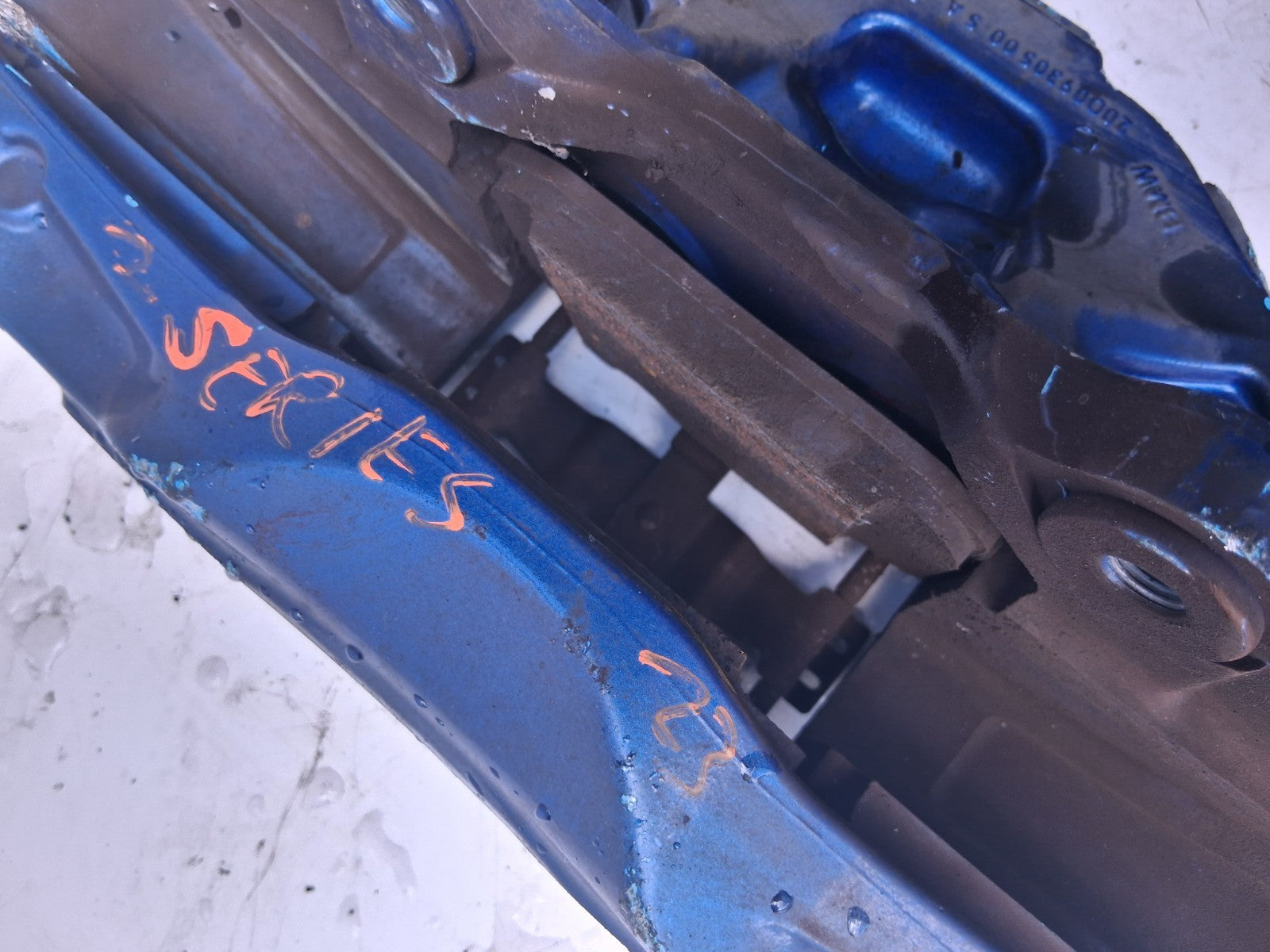 2024 BMW 2 SERIES NSF FRONT NEAR LEFT PASSENGER SIDE CALIPER 687985307
