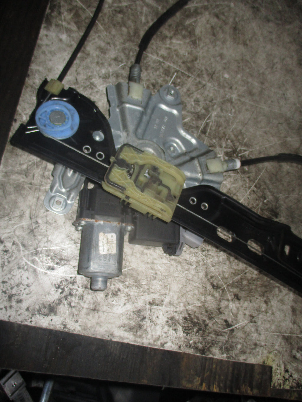 VAUXHAL INSIGNIA MK1 NSF PASSENGER SIDE FRONT WINDOW MOTOR & REGULATOR 966431103