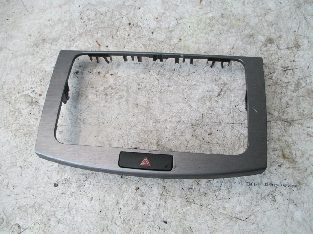 VW VOLKSWAGEN PASSAT 2014 B7 RADIO CD PLAYER TRIM + HAZARD SWITCH 3AA858069H