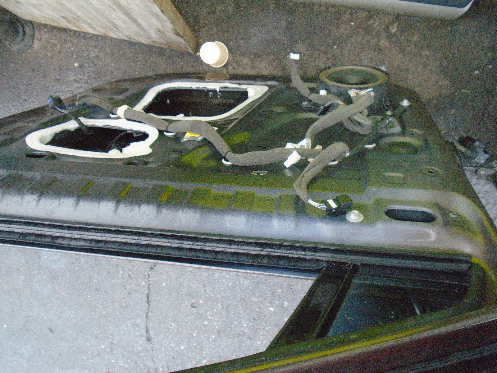 RENAULT SCENIC MK3 2012 OSF DRIVER SIDE FRONT BARE DOOR SHELL BRONZE