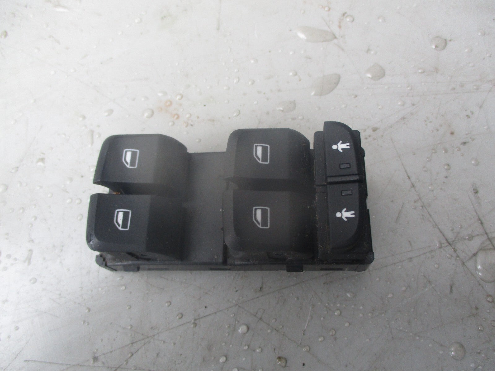 AUDI A3 8V 2013 OS DRIVER SIDE DOOR WINDOW CONTROL SWITCH 8V0959851D