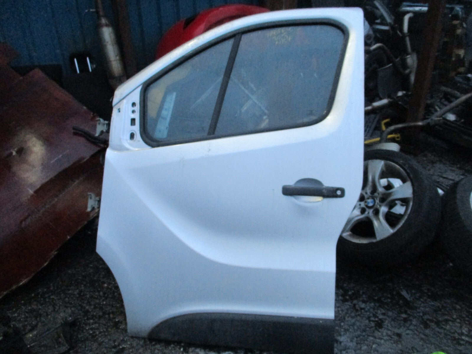 2015 RENAULT TRAFIC X82 NSF PASSENGER SIDE FRONT BARE DOOR SILVER