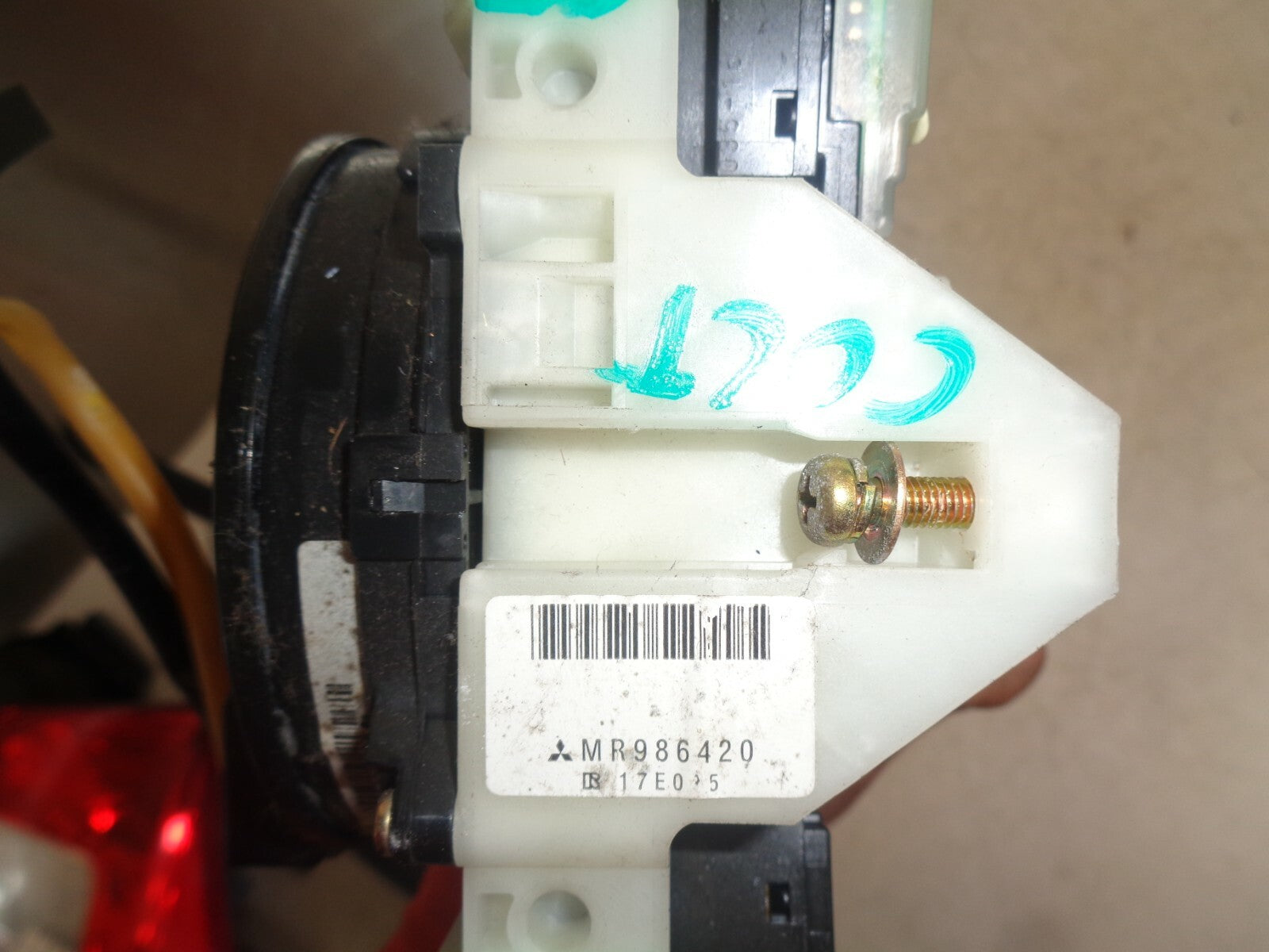 MITSUBISHI COLT MK6 2005 INDICATOR & WIPER STALKS COMBINATION SWITCH