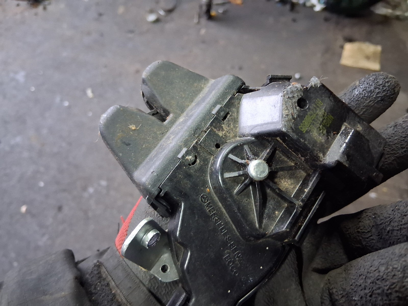 2021 MERCEDES A CLASS V177 REAR BOOT LOCK MECHANISM