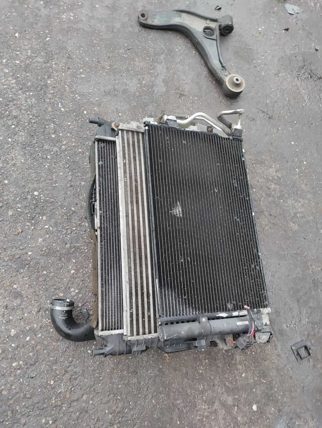 2009 JAGUAR XF X250 2.7 DIESEL COMPLETE RADIATOR RAD PACK 8X2319E839CC