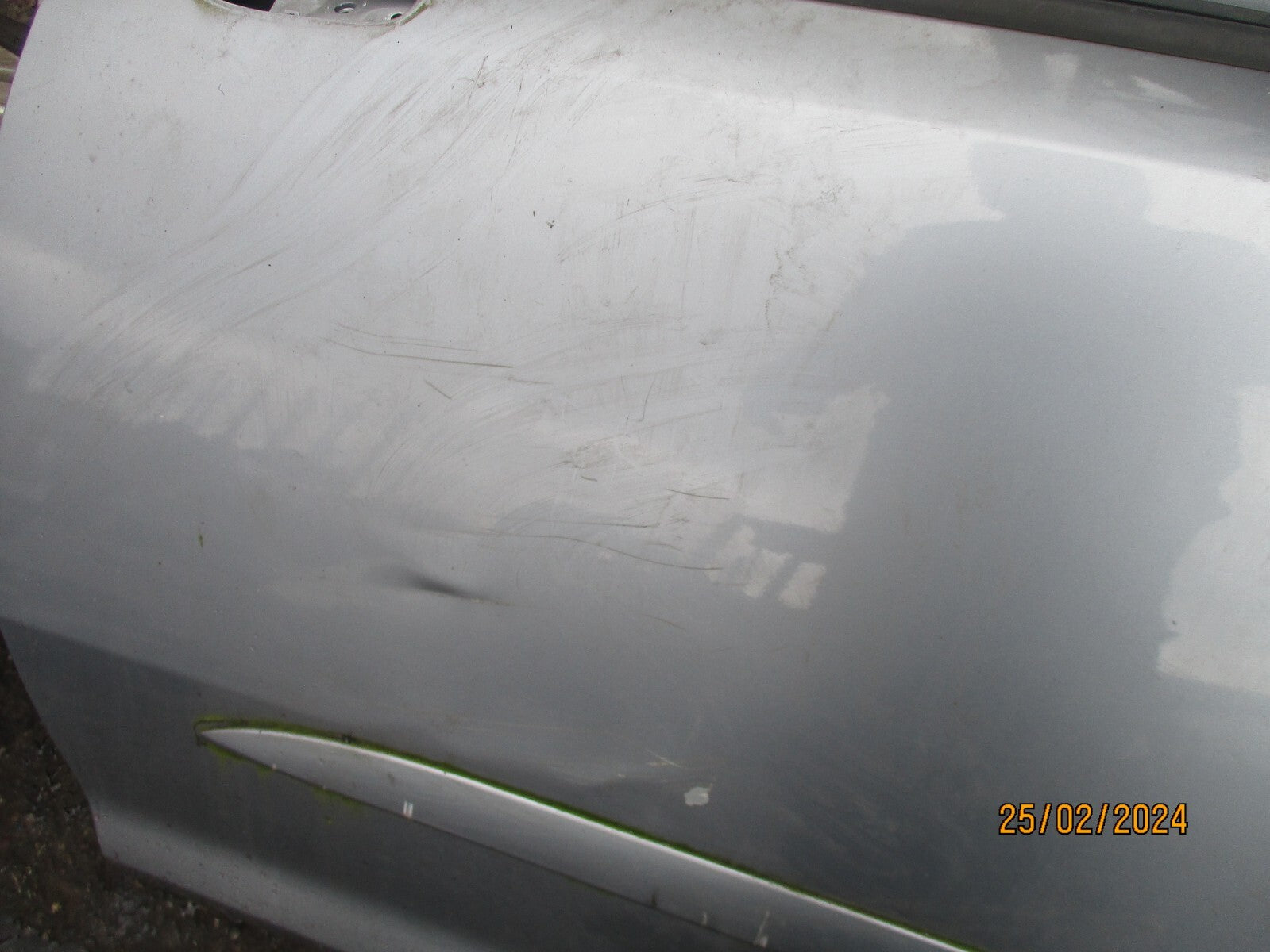 VAUXHALL CORSA D 2008 3 DOOR NS PASSENGER FRONT DOOR SILVER Z163