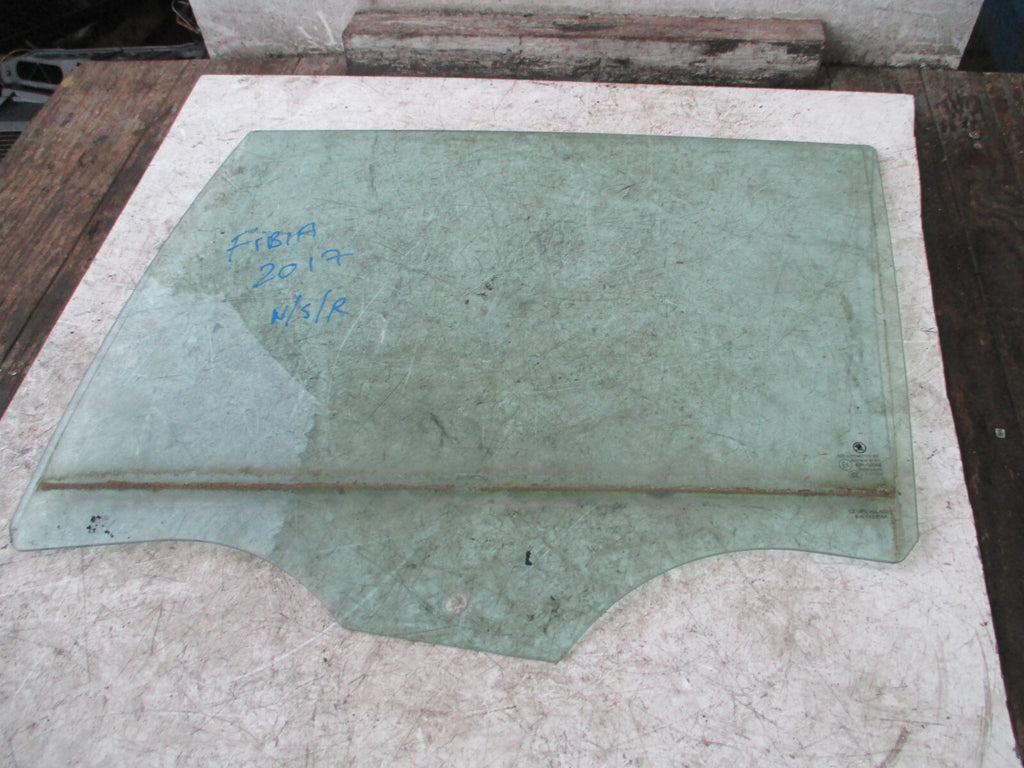 SKODA FABIA MK3 NSR PASSENGER SIDE REAR DOOR WINDOW GLASS