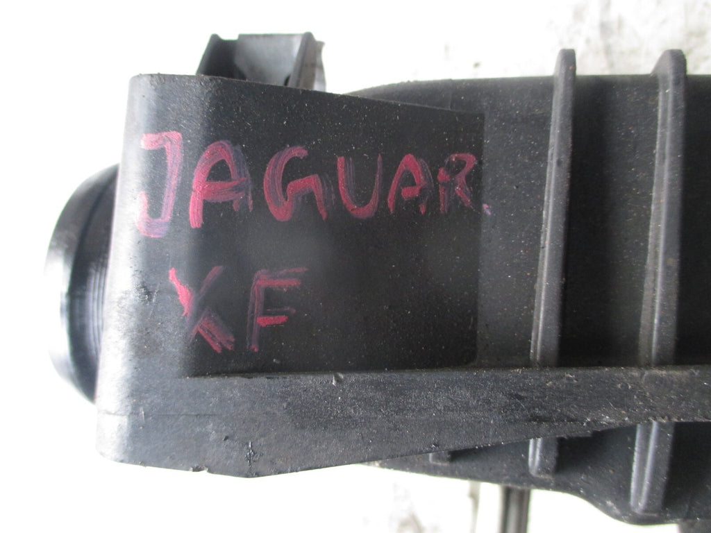 JAGUAR XF 2010 2.7 DIESEL AIR INTAKE PIPE HOSES 4R806K770AD