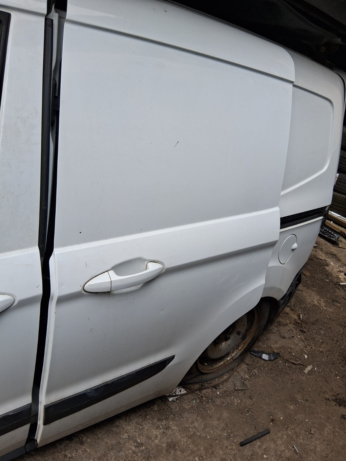 FORD TRANSIT COURIER 2015 NS PASSENGER SIDE SLIDING DOOR WHITE