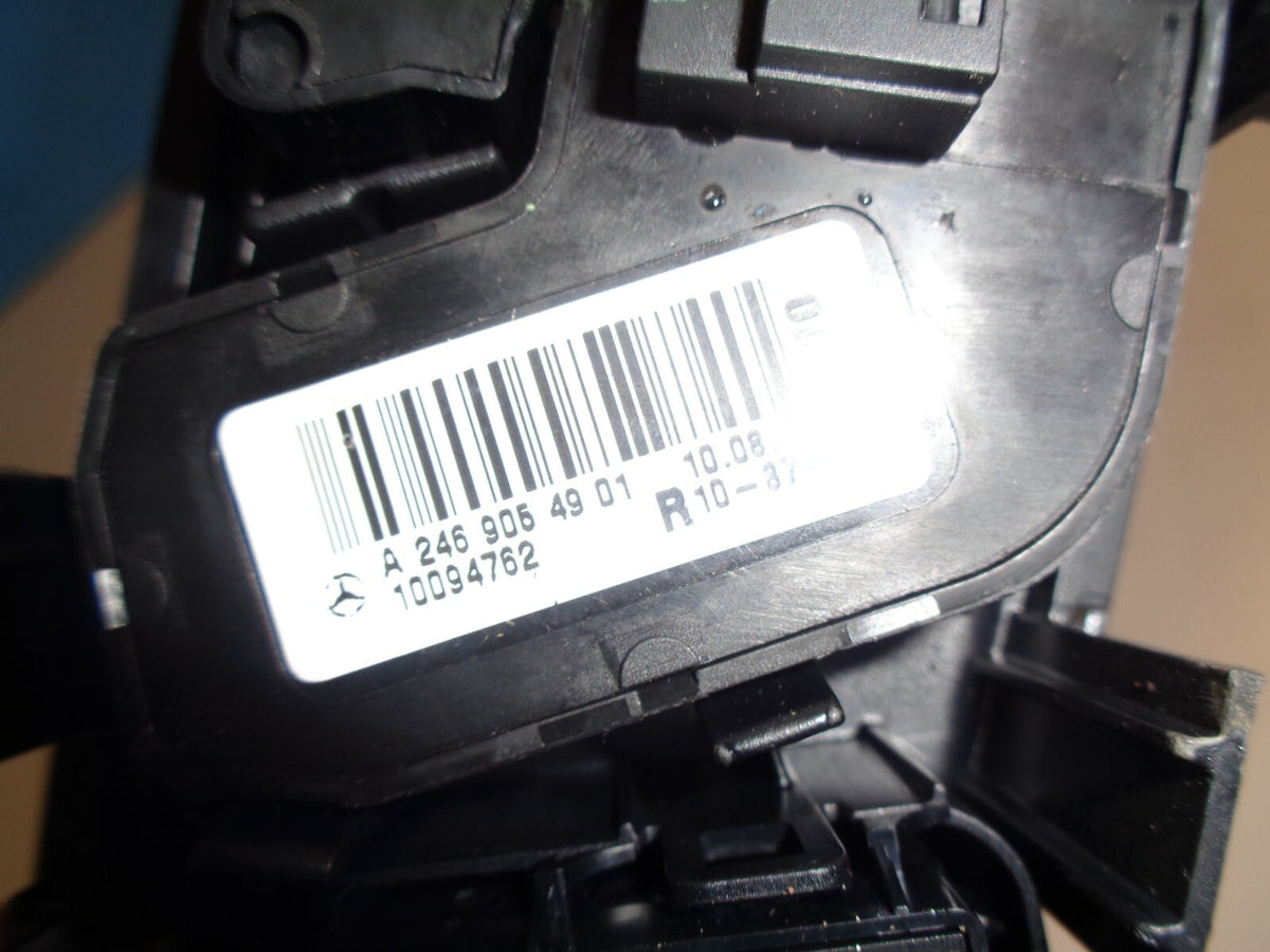 MERCEDES BENZ A-CLASS 2018 W176 A200D AMG LINE OS DRIVER FRONT WINDOW SWITCH