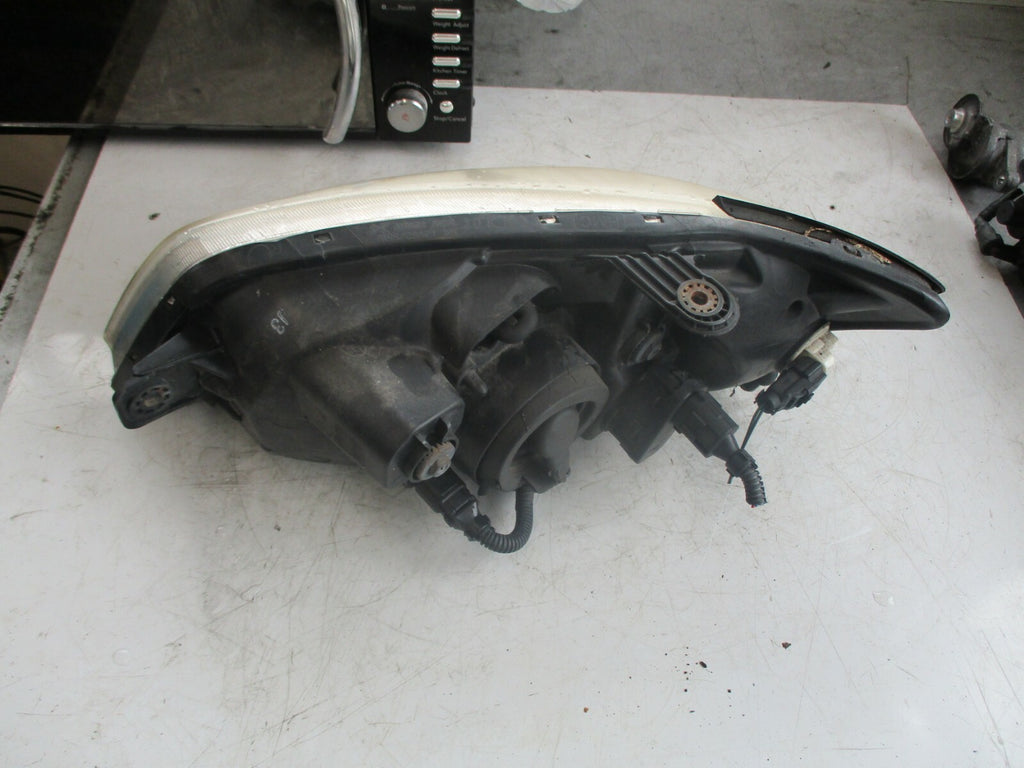HYUNDAI GETZ TB 2003 OS DRIVER OFF SIDE HEADLIGHT HEADLAMP