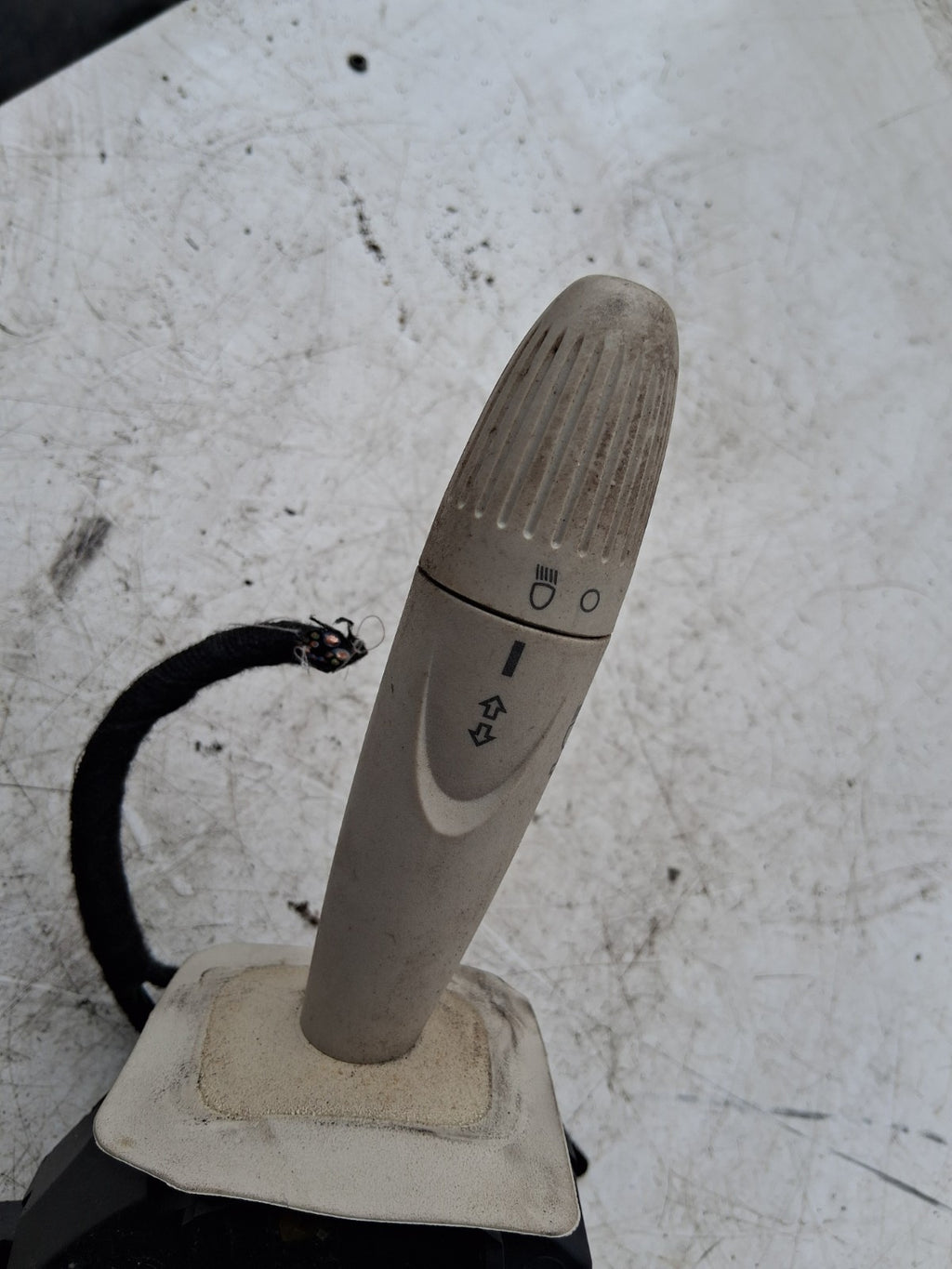 2015 FIAT 500 LOUNGE INDICATOR WIPER COMBINATION SWITCH STALK SQUIB 07356283580