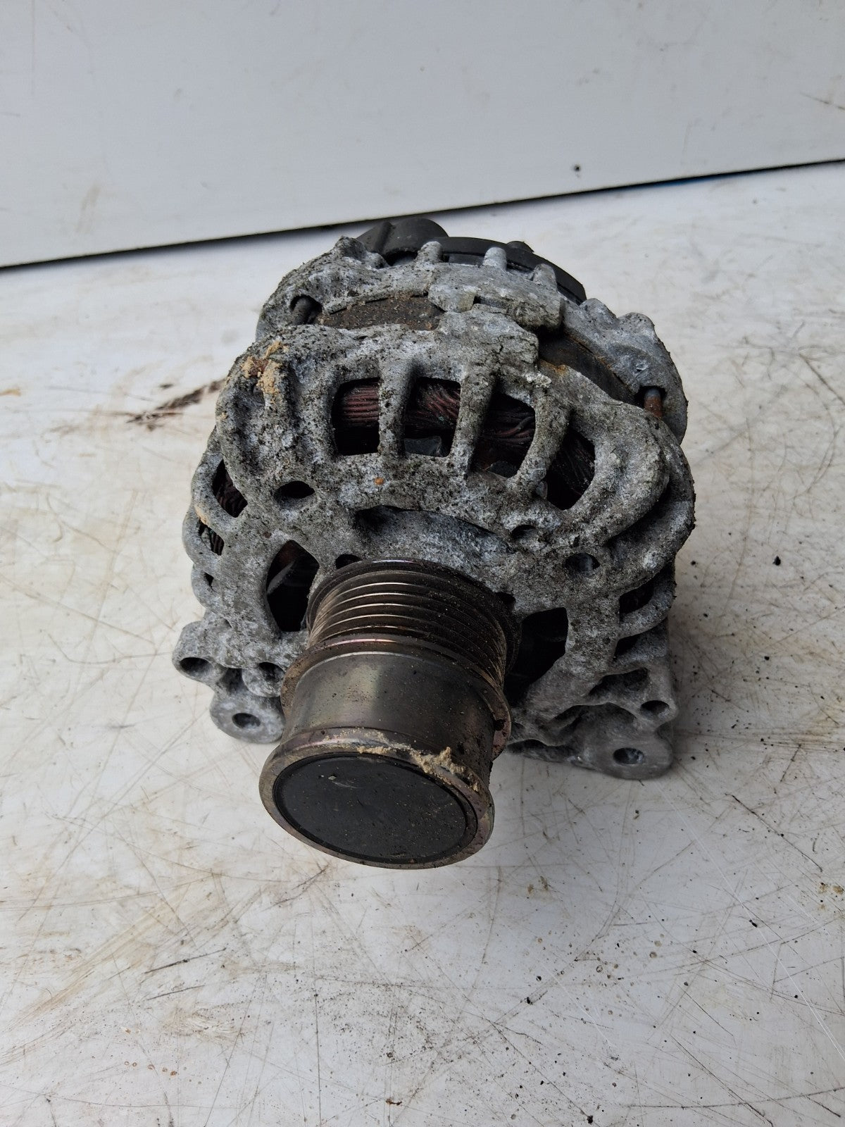 2017 VW VOLKSWAGEN GOLF MK7 1.5 ALTERNATOR 04E903015A