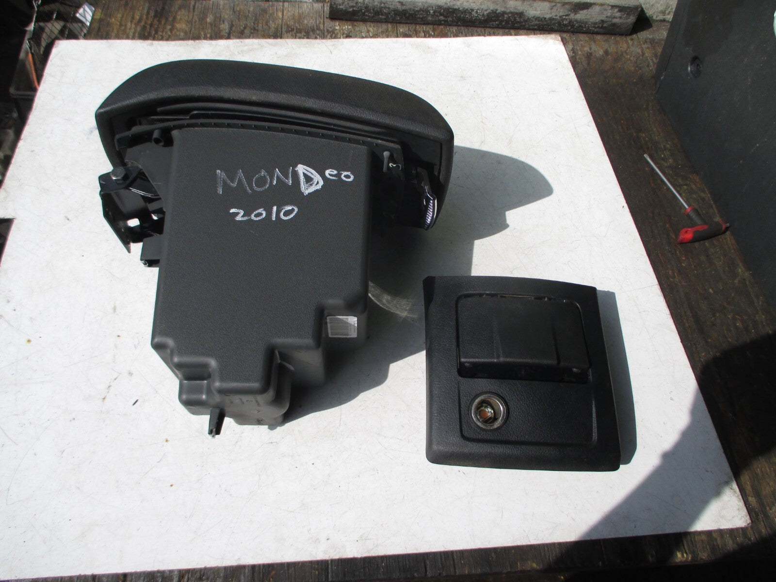 FORD MONDEO 2010 LEATHER ARM REST ASH TRAY 12V FOR CENTRE CONSOLE CUBBY STORAGE