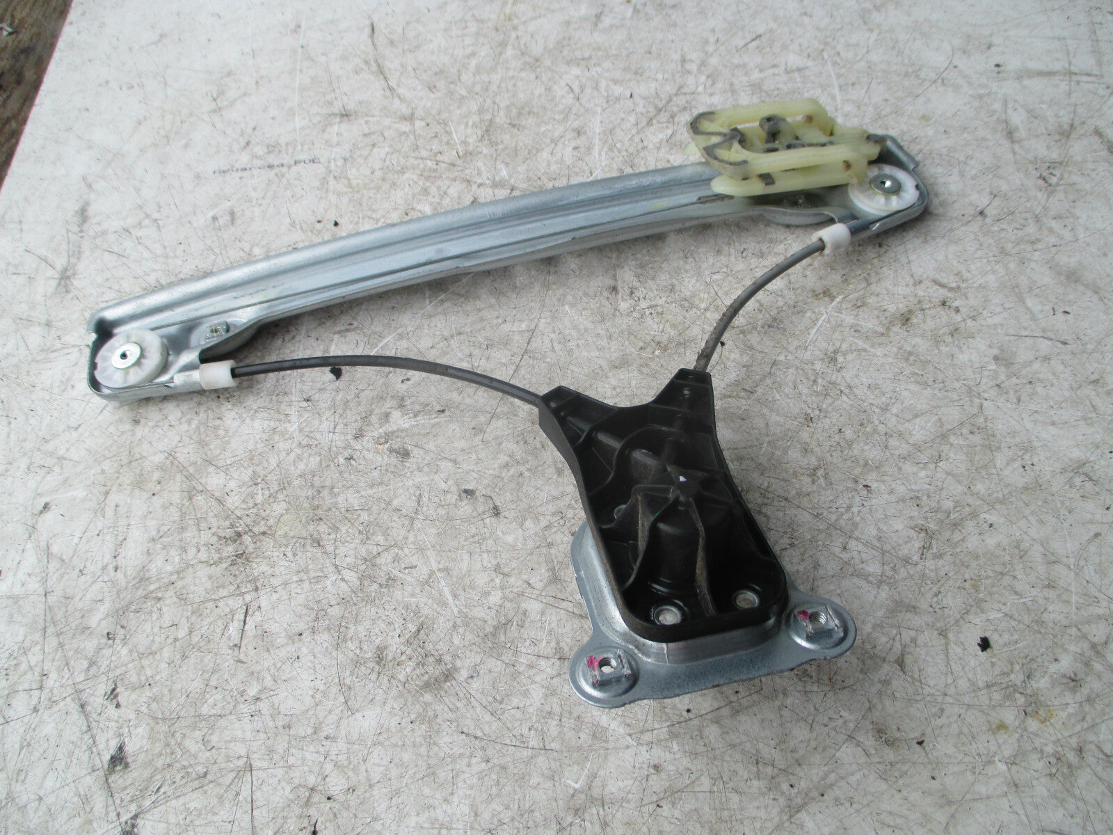 VAUXHALL VIVA 2018 NSR PASSENGER SIDE REAR DOOR WINDOW REGULATOR 42439348