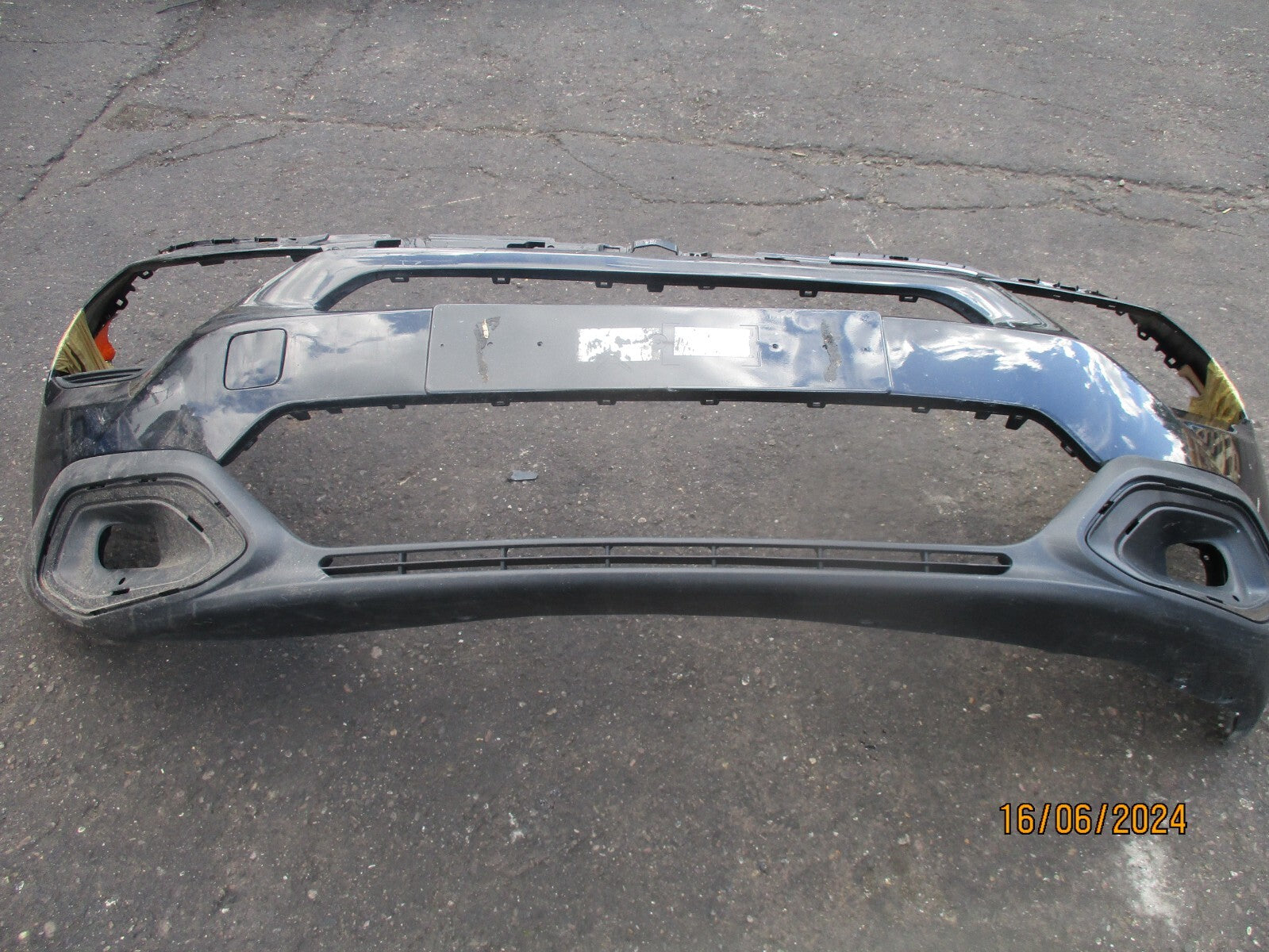 CITROEN C4 MK3 2021 FRONT BUMPER WITH DIFFUSER IN BLACK