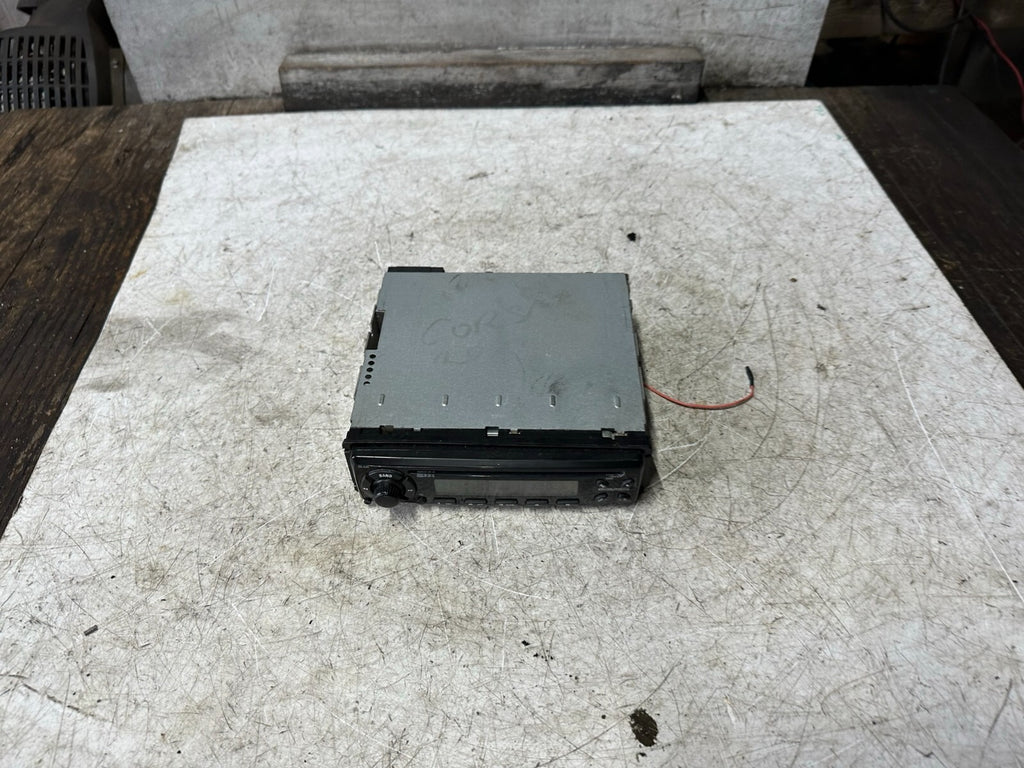 AFTERMARKET VDO CD4506 SINGLE DIN CD PLAYER STEREO RADIO HEAD UNIT